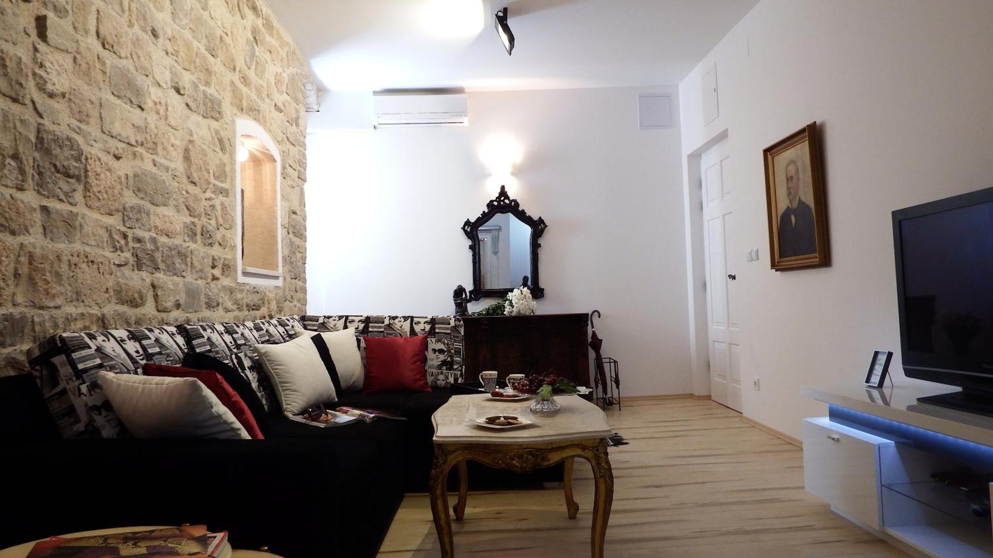 Apartment Papalic Palace